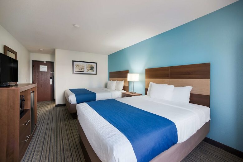 Hotel Ramada By Wyndham Effingham