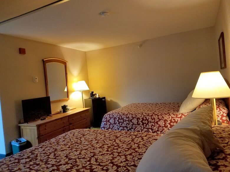 Hotel Commodores Inn