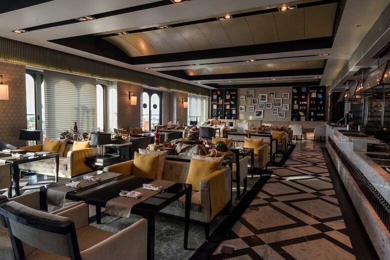 Hotel Intercontinental Marine Drive Mumbai