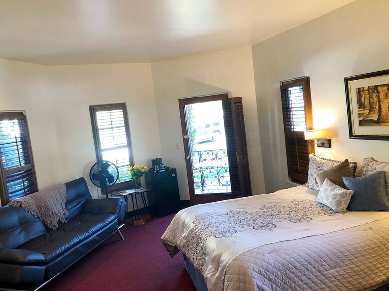 Hotel Villa Rosa Inn