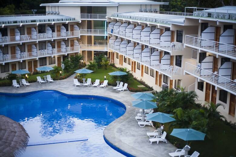 Hotel Arenas En Punta Leona