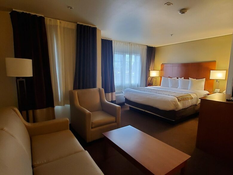 Hotel Country Inn & Suites By Radisson, Bend, Or