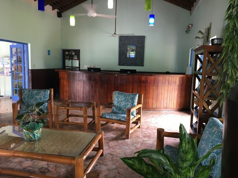 Hotel Toby's Resort
