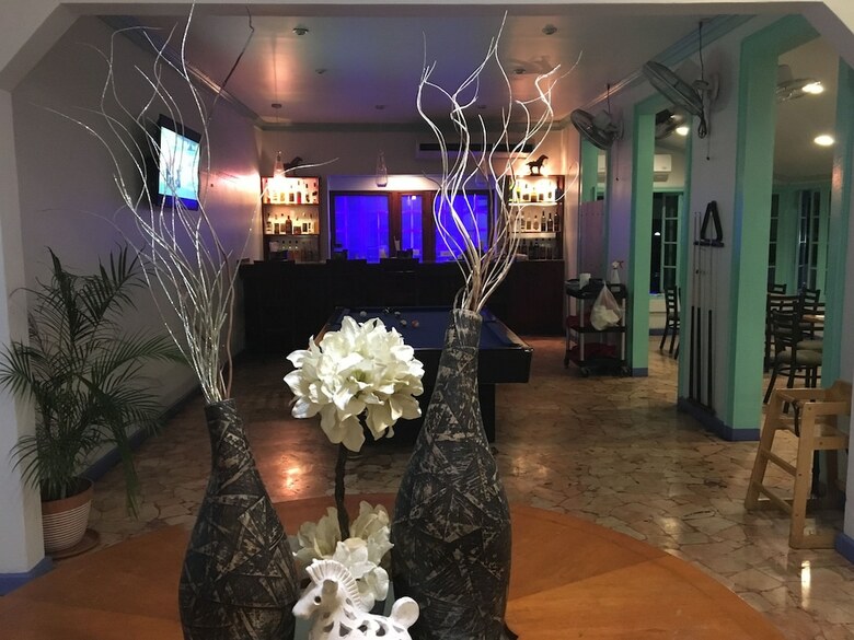 Hotel Toby's Resort