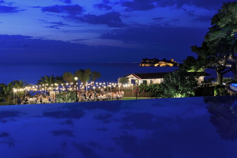Hotel Sani Club