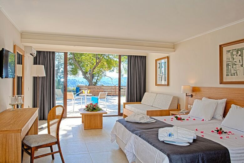Corfu Holiday Palace Hotel