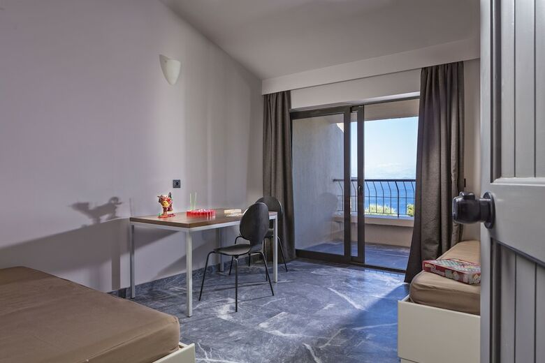 Hotel Aeolos Beach Resort All Inclusive