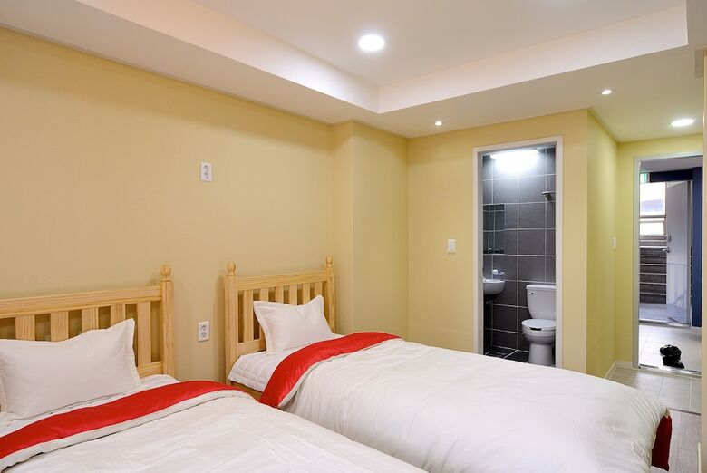 Hotel Red Guest House