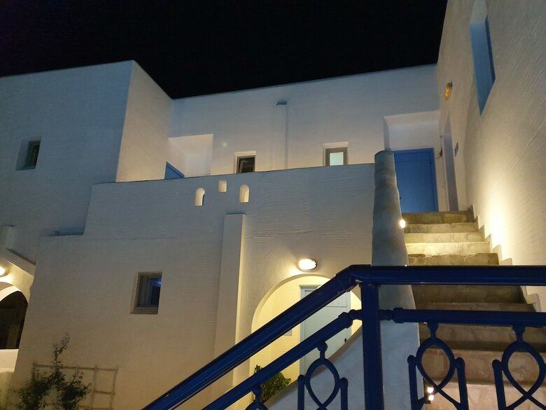 Liana Beach Hotel & Spa