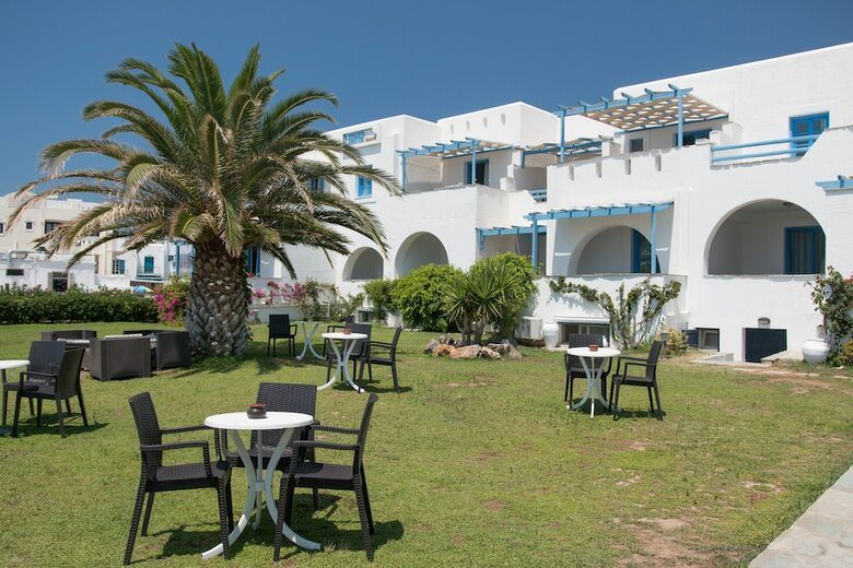 Liana Beach Hotel & Spa