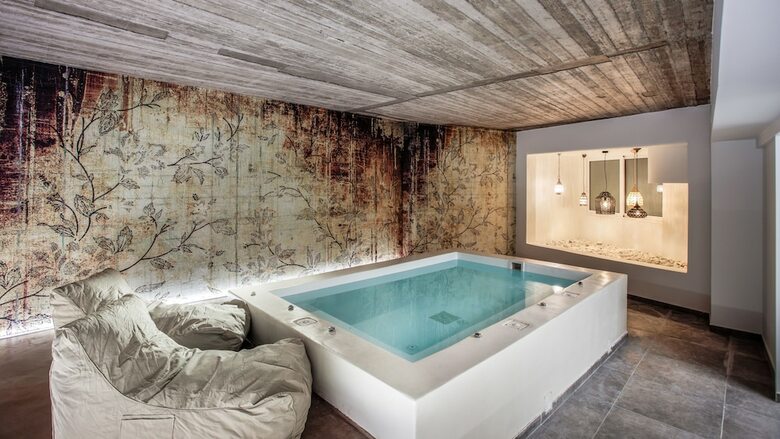 Liana Beach Hotel & Spa