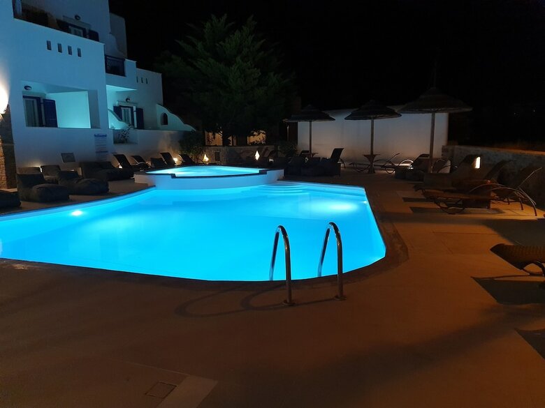 Liana Beach Hotel & Spa