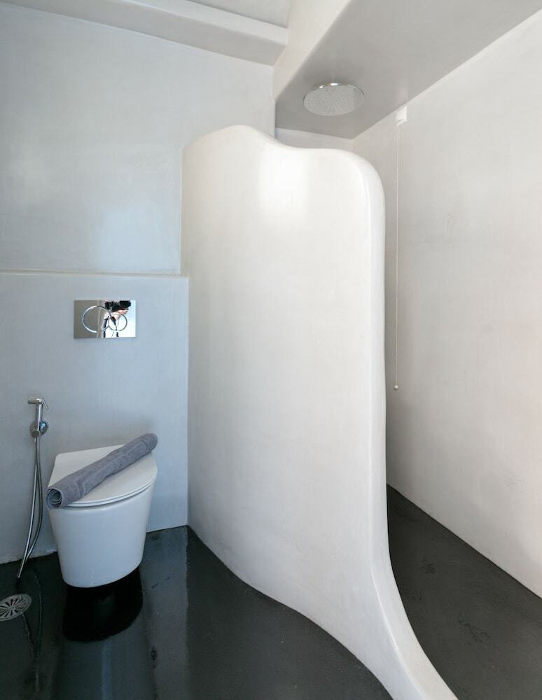 Liana Beach Hotel & Spa