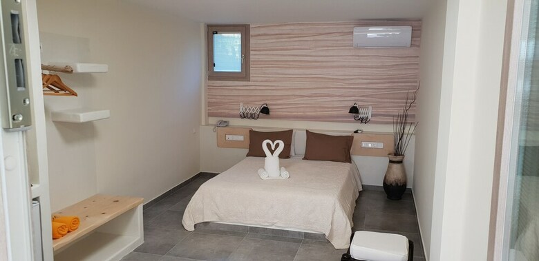 Liana Beach Hotel & Spa