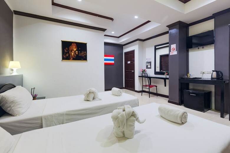 Hotel Grand Orchid Inn