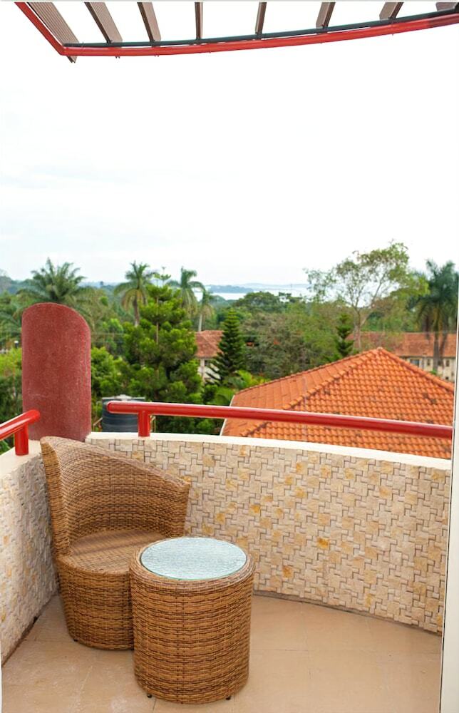 Lake Heights Hotel Entebbe