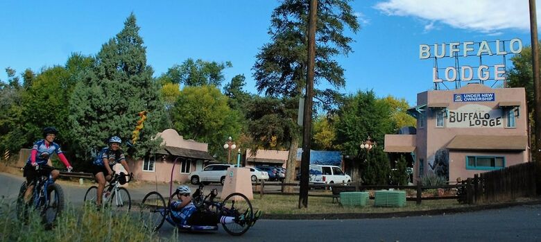 Hotel Buffalo Lodge Bicycle Resort