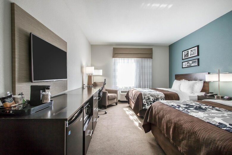 Hotel Sleep Inn & Suites