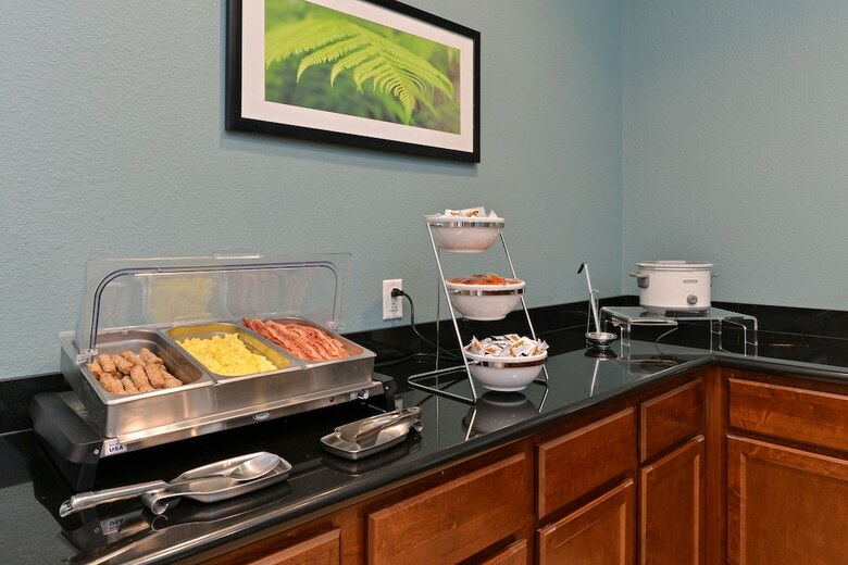 Hotel Sleep Inn & Suites