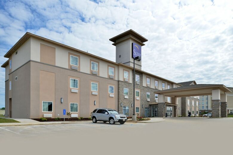 Hotel Sleep Inn & Suites