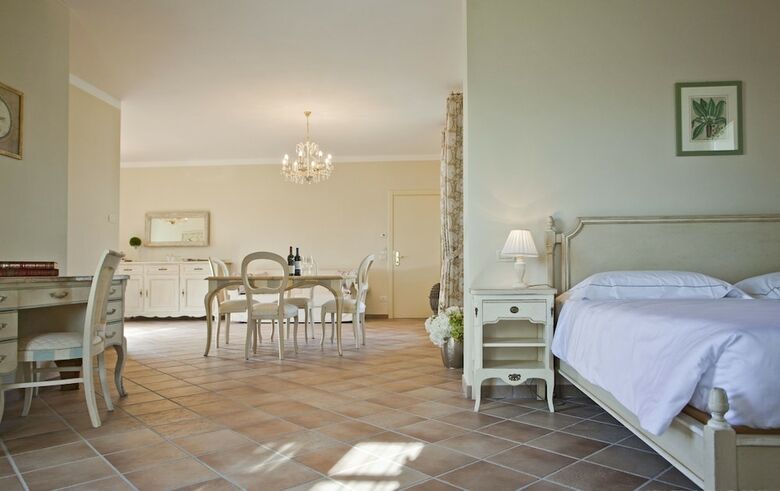 Posada Borgo Cond� Wine Resort