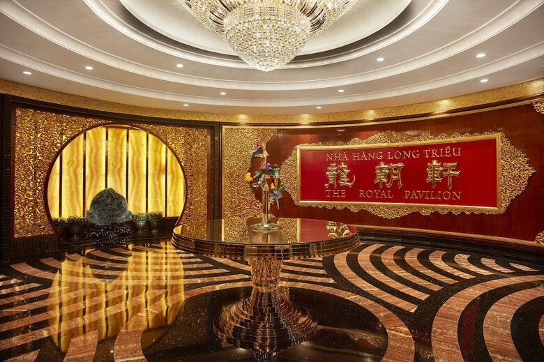 Hotel The Reverie Saigon