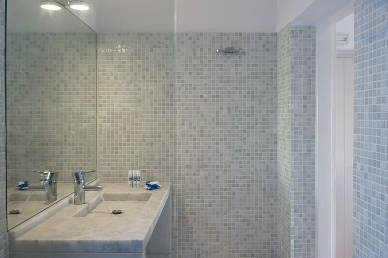Hotel Kanale's Rooms And Suites