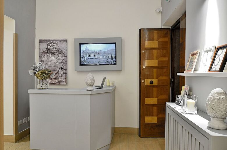 B&B 94rooms Vatican Vigliena