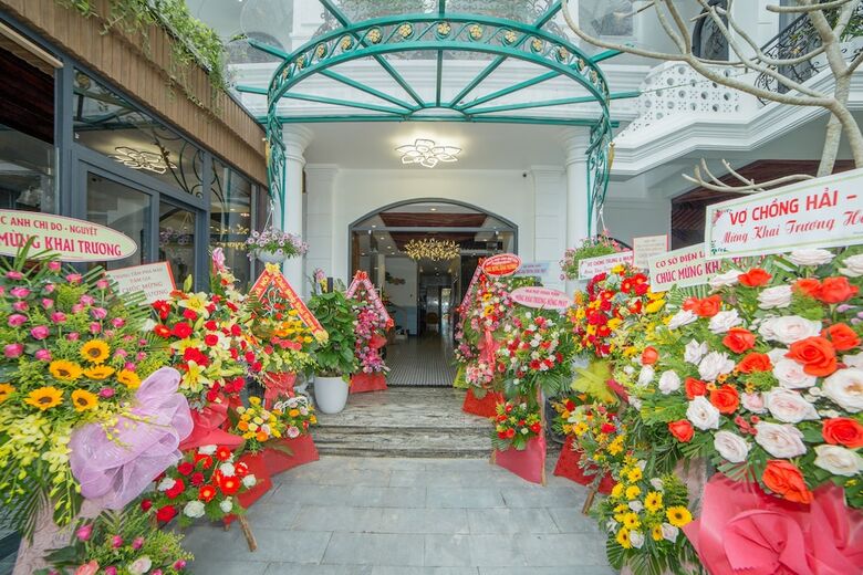 Bed & Breakfast Hoang Trinh Hotel