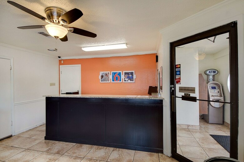 Motel 6 San Antonio, Tx - Windcrest