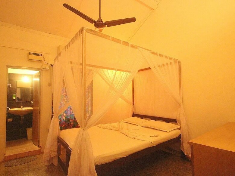 Hotel Ocean View Goan Beach House