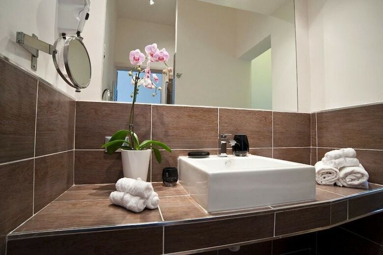 Iulia Guest House