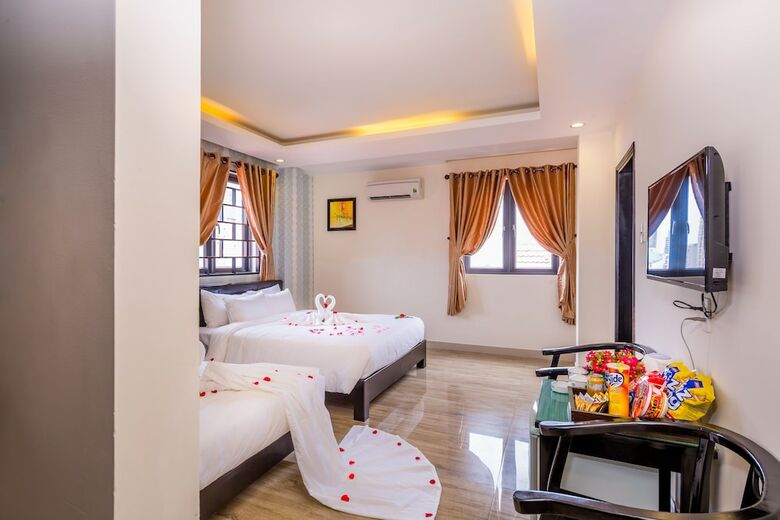 Hotel La Maison Da Nang Beach