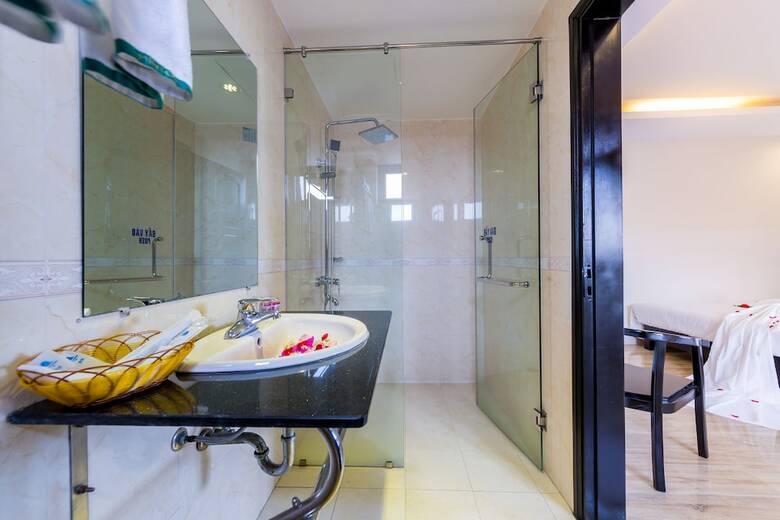 Hotel La Maison Da Nang Beach