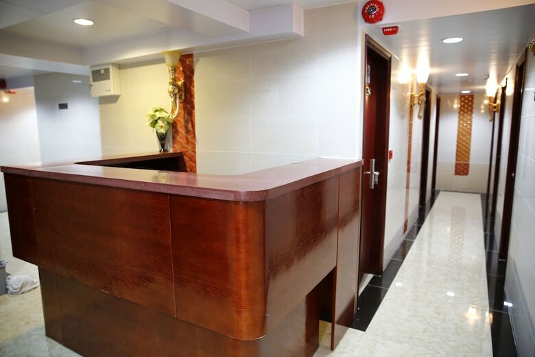 Sandhu Hotel
