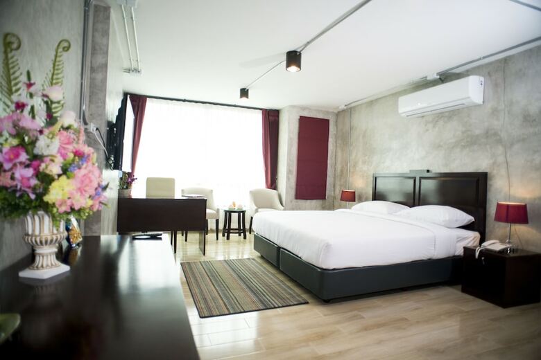 Hotel Prestige Chiang Mai