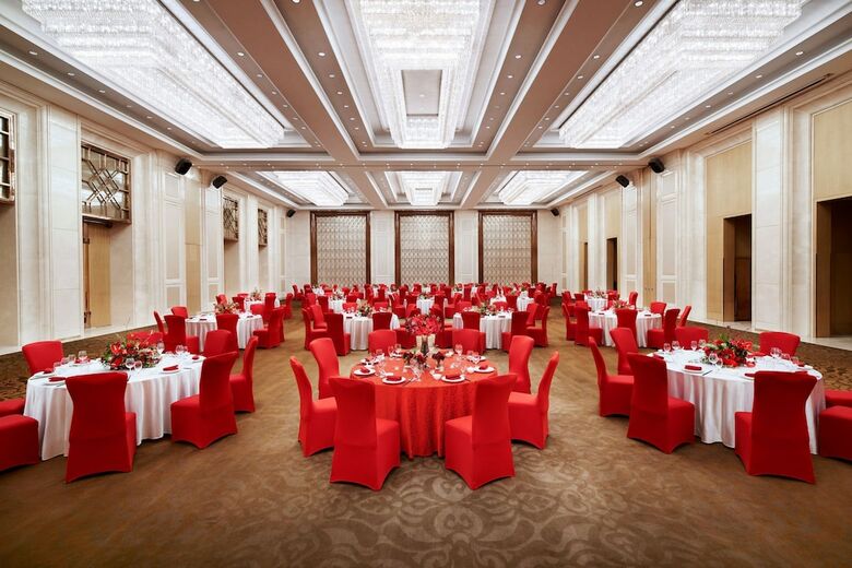 Sheraton Grand Wuhan Hankou Hotel