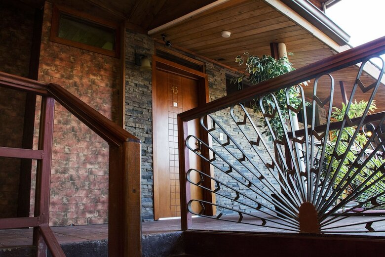 Hotel B & B Comfy Inn