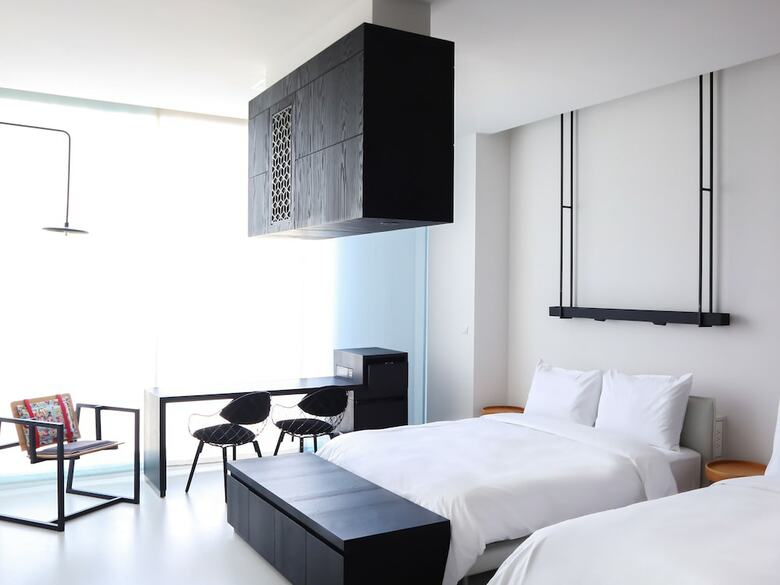 Hotel The Place Tainan