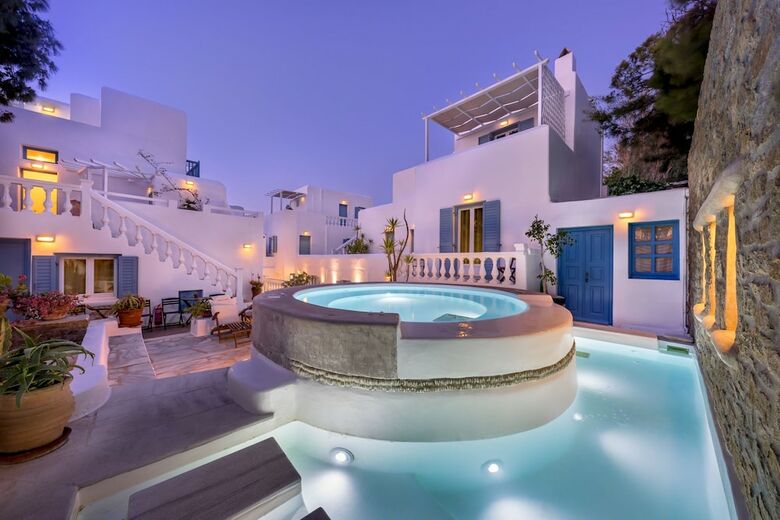 Carbonaki Hotel