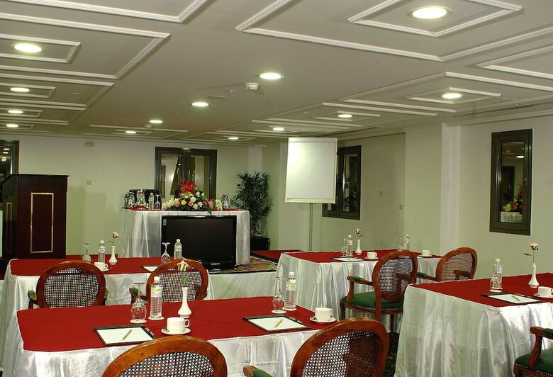 Al Madinah Harmony Hotel