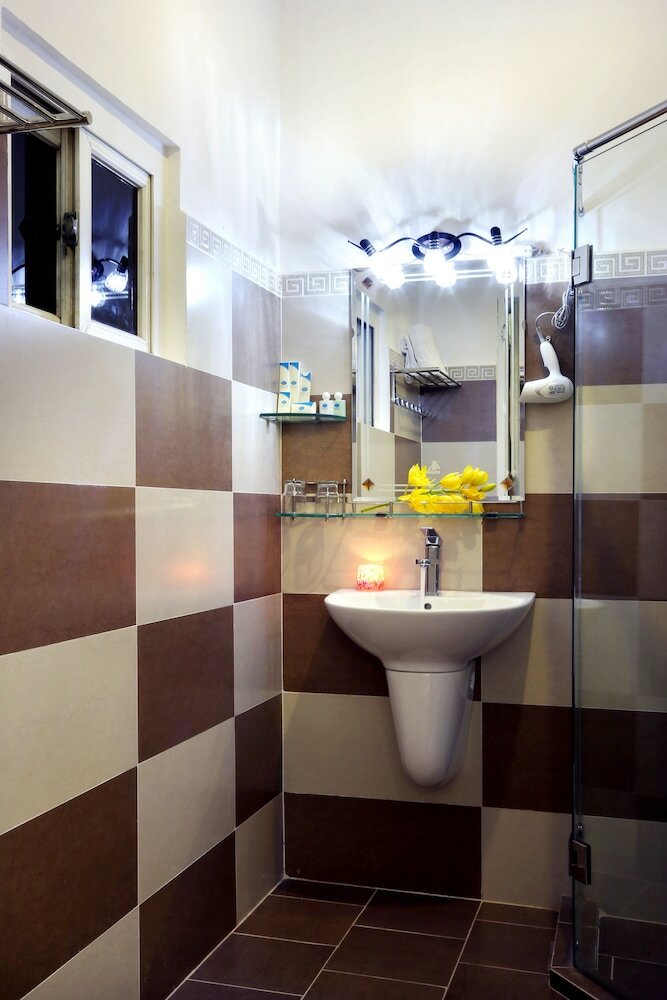 Thien Ha Hotel And Apartment
