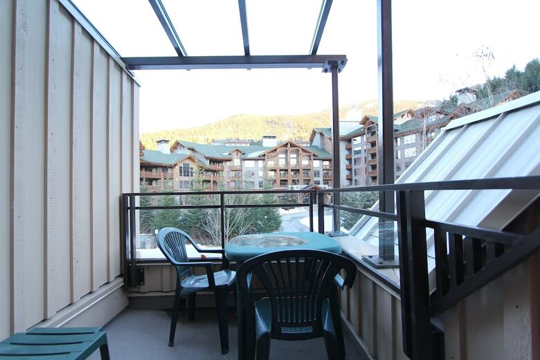 Accommodations By Whistler Retreats