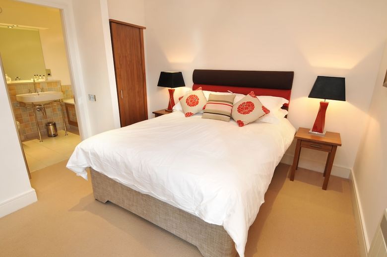 Highland Apartments By Mansley