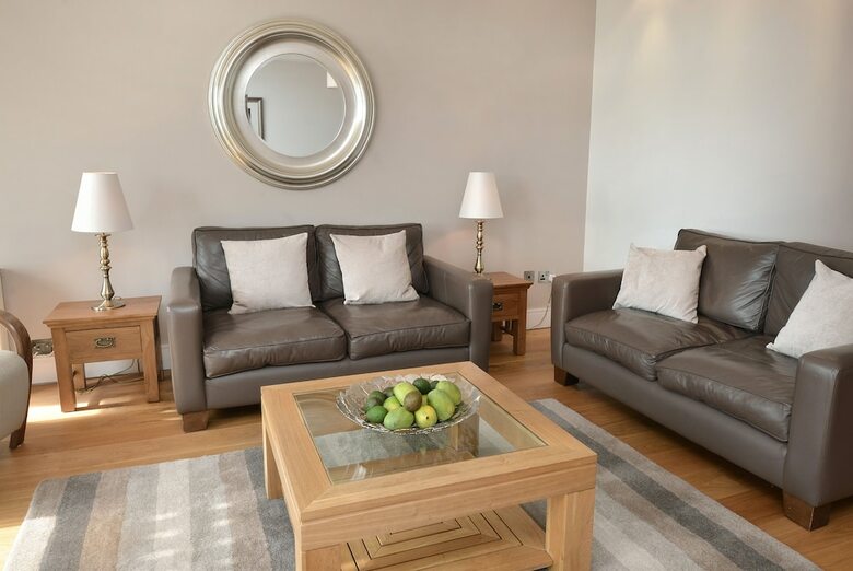 Highland Apartments By Mansley