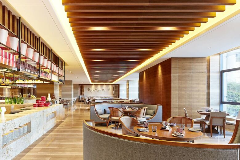 Sheraton Grand Zhengzhou Hotel