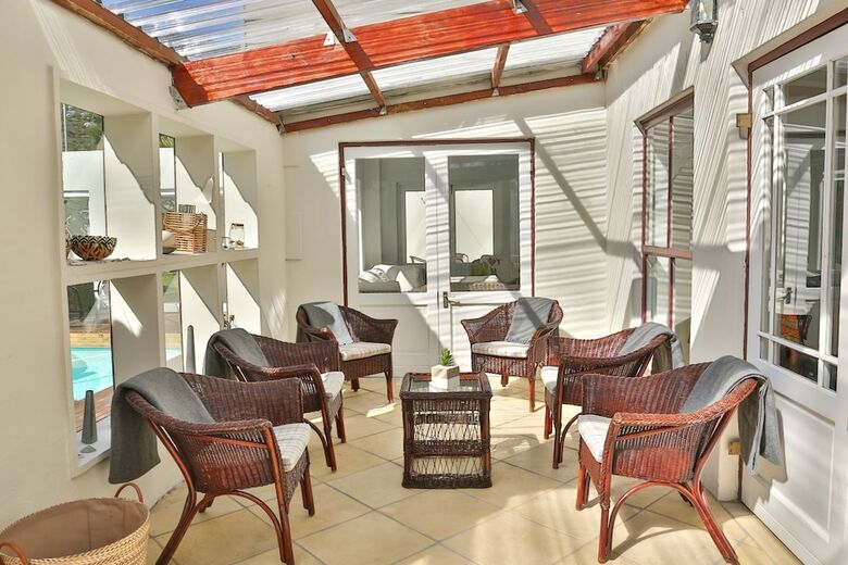 Hotel Abington Manor - Fish Hoek Guesthouse