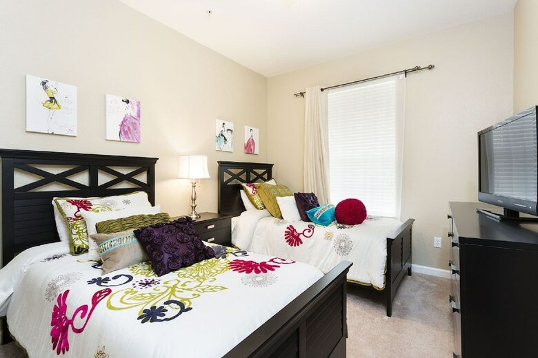 Vista Cay Resort By Intteli Fun Rentals