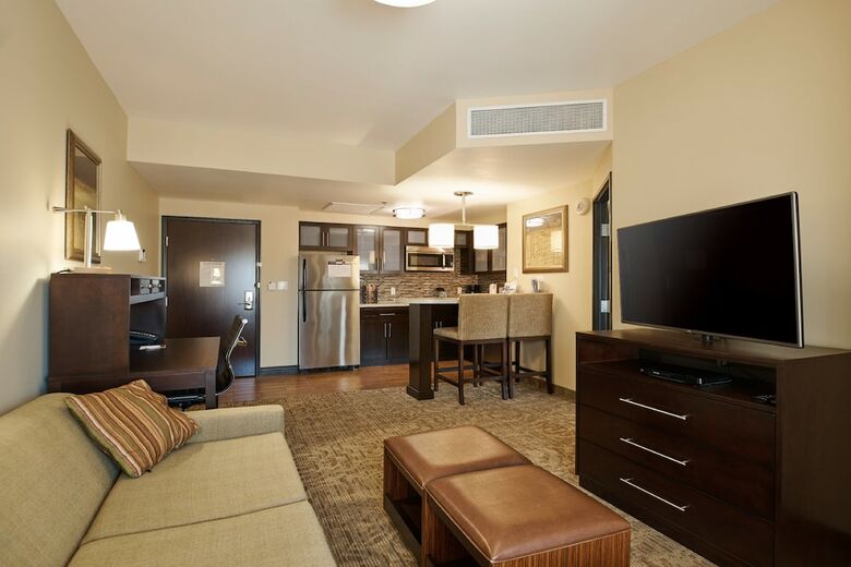 Hotel Staybridge Suites Chihuahua