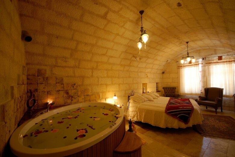 Mithra Cave Hotel - Special Class